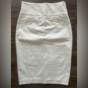 Ricki’s Classic White Ivory Pencil Skirt Midi Skirt Size 0
